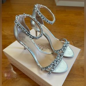 Badgley Mischka Jewel Embellished Caroline Heels: Gold Women’s Size 9